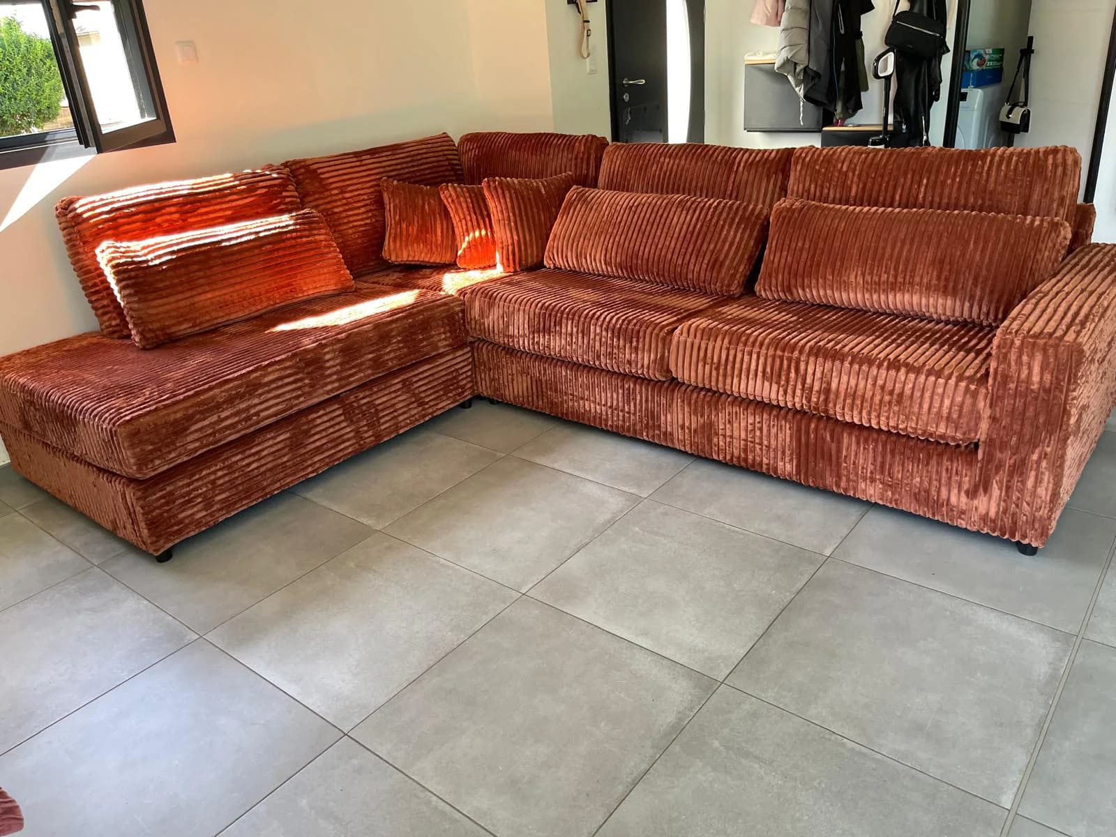 Canapé Lyna chez un client MAXI MEUBLES
